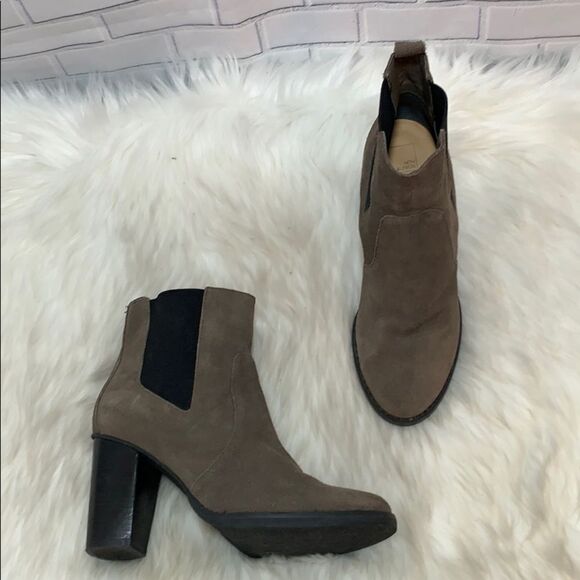 14th & Union Tan Suede Bootie Sz 7 - Picture 1 of 7